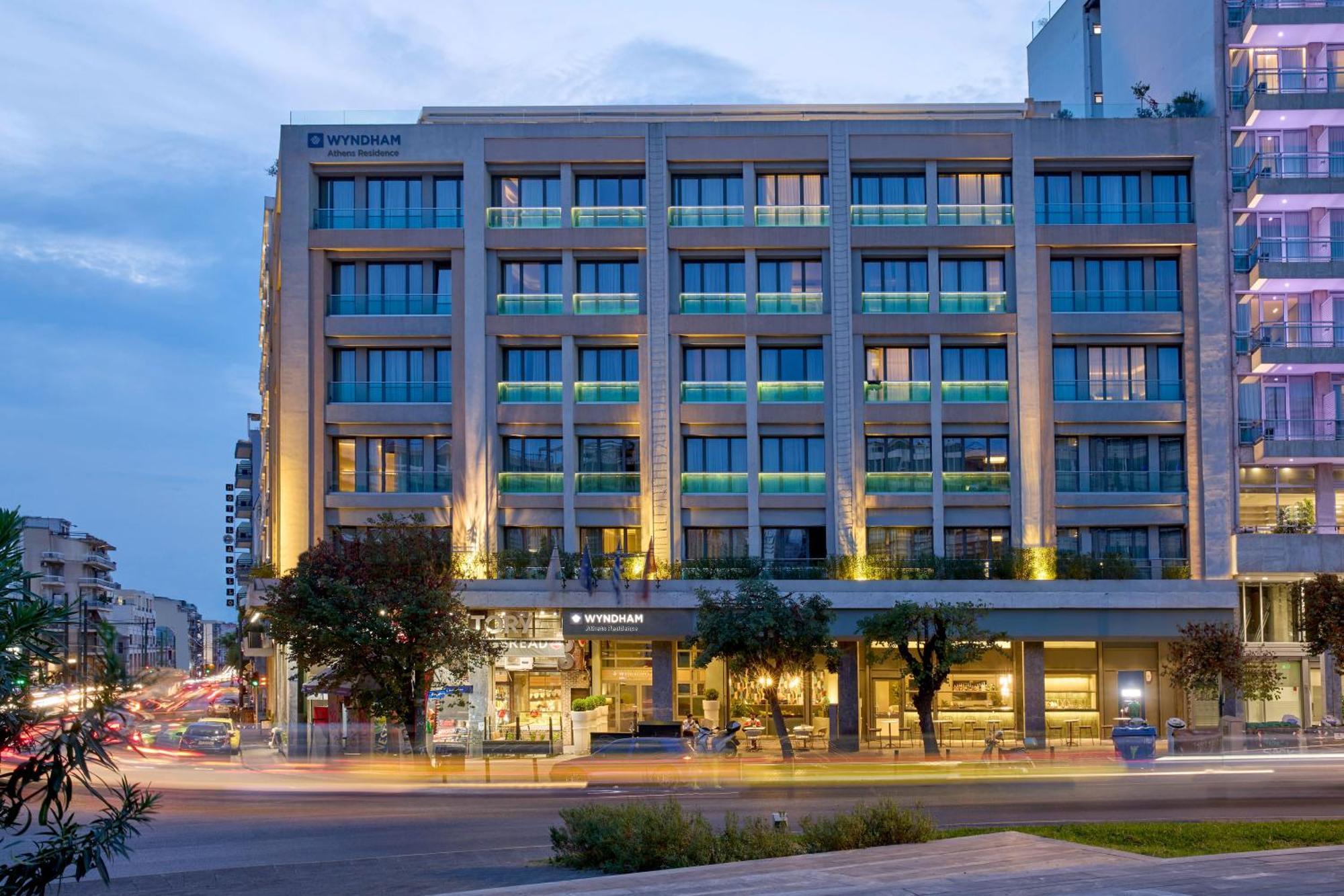 Wyndham Hotel 5*